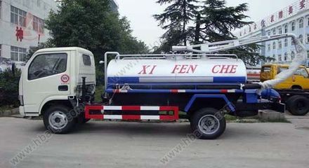东风小金霸吸粪车 可上蓝牌 2吨小型吸粪