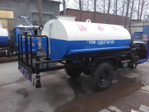 三轮吸粪车